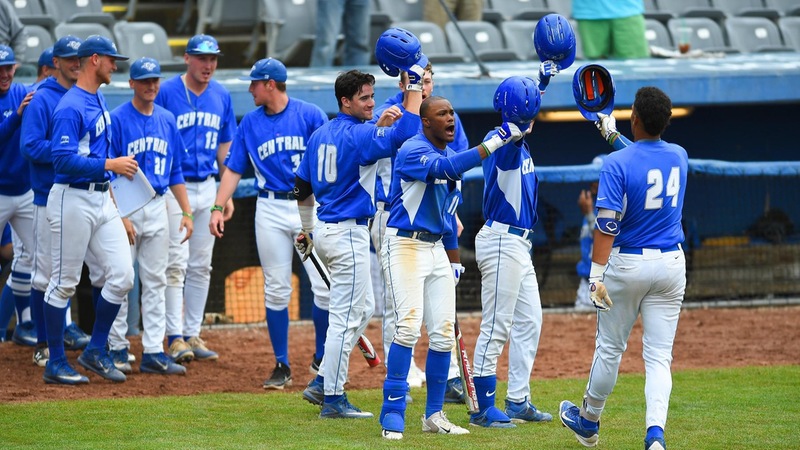 Baseball Advances to the NEC Championship With 10-4 Win Saturday