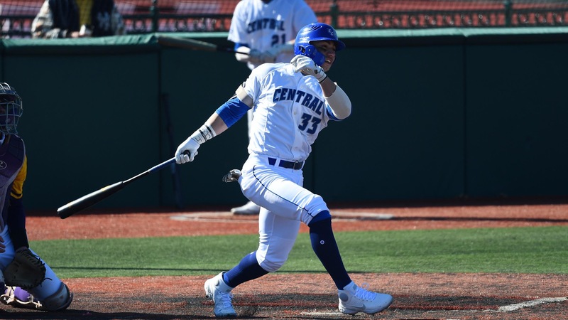 Baseball Takes Series Opener at Wagner, 6-2, on Friday