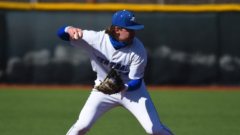 Baseball Holds Off Sacred Heart, 4-2, in Saturday Tilt