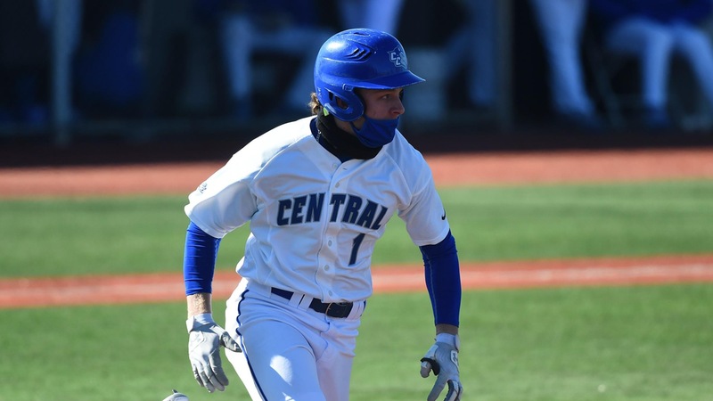 Baseball Splits Doubleheader at Fairleigh Dickinson on Saturday