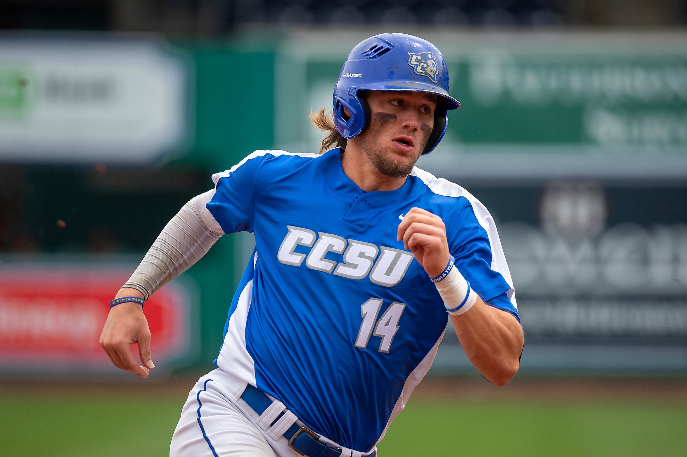 Baseball Sweeps Series with Sacred Heart in Saturday Win