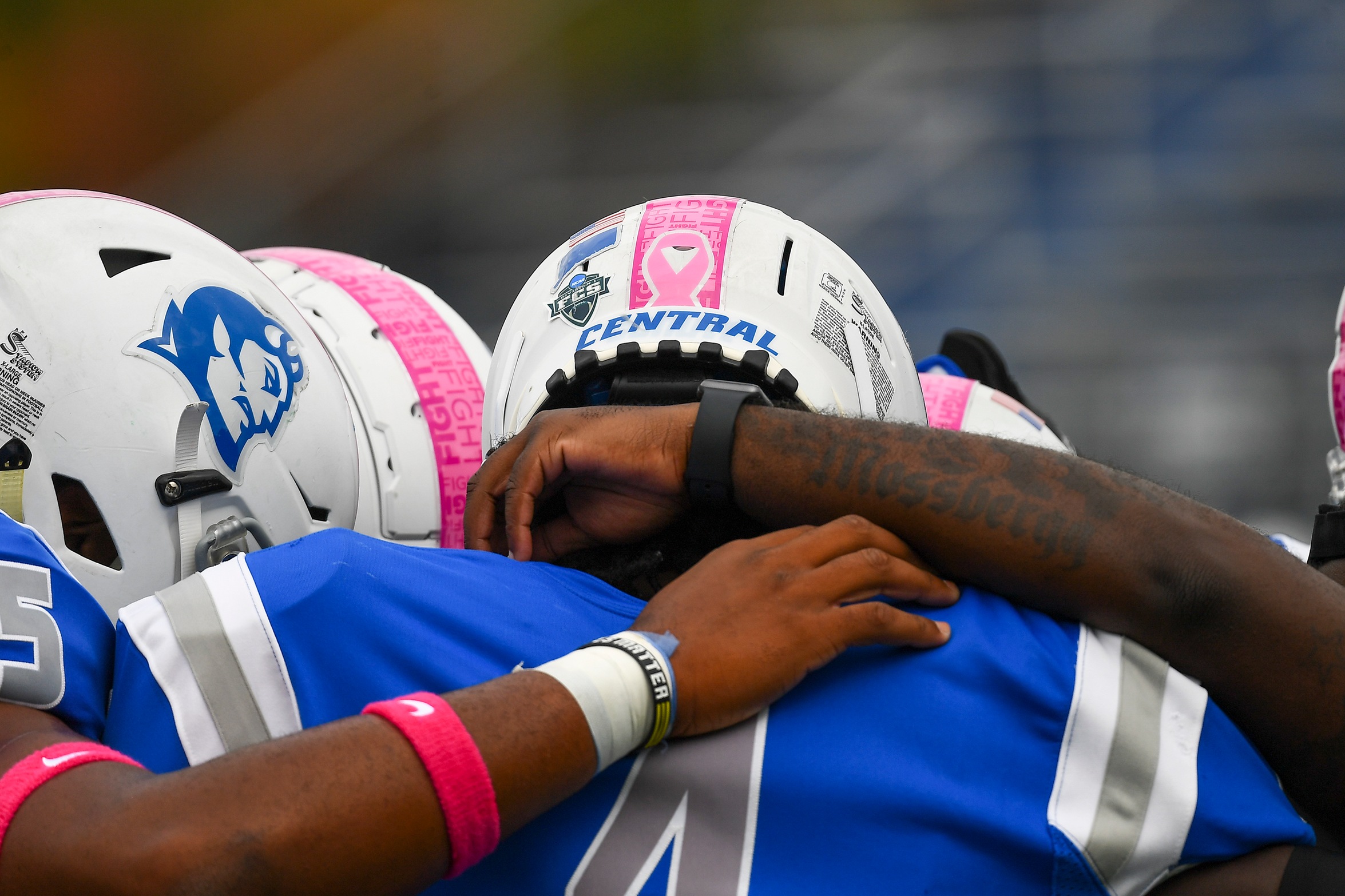 Football Ends Workouts With Spring Game Friday Night