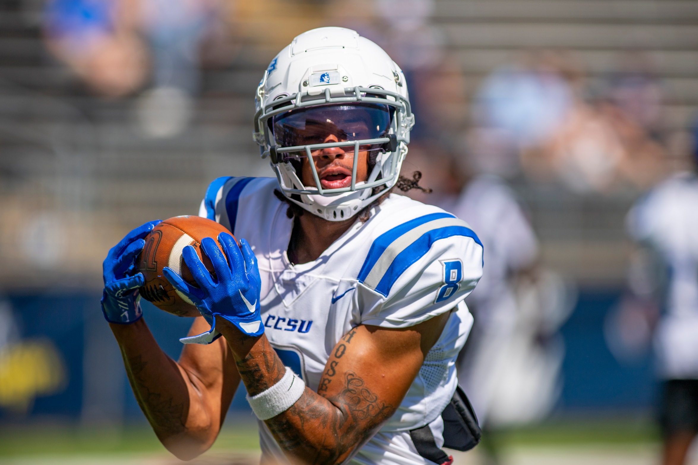 Erik Surratt caught a pair of TD passes, one for 65 yards, on Saturday (Photo: Steve McLaughlin)