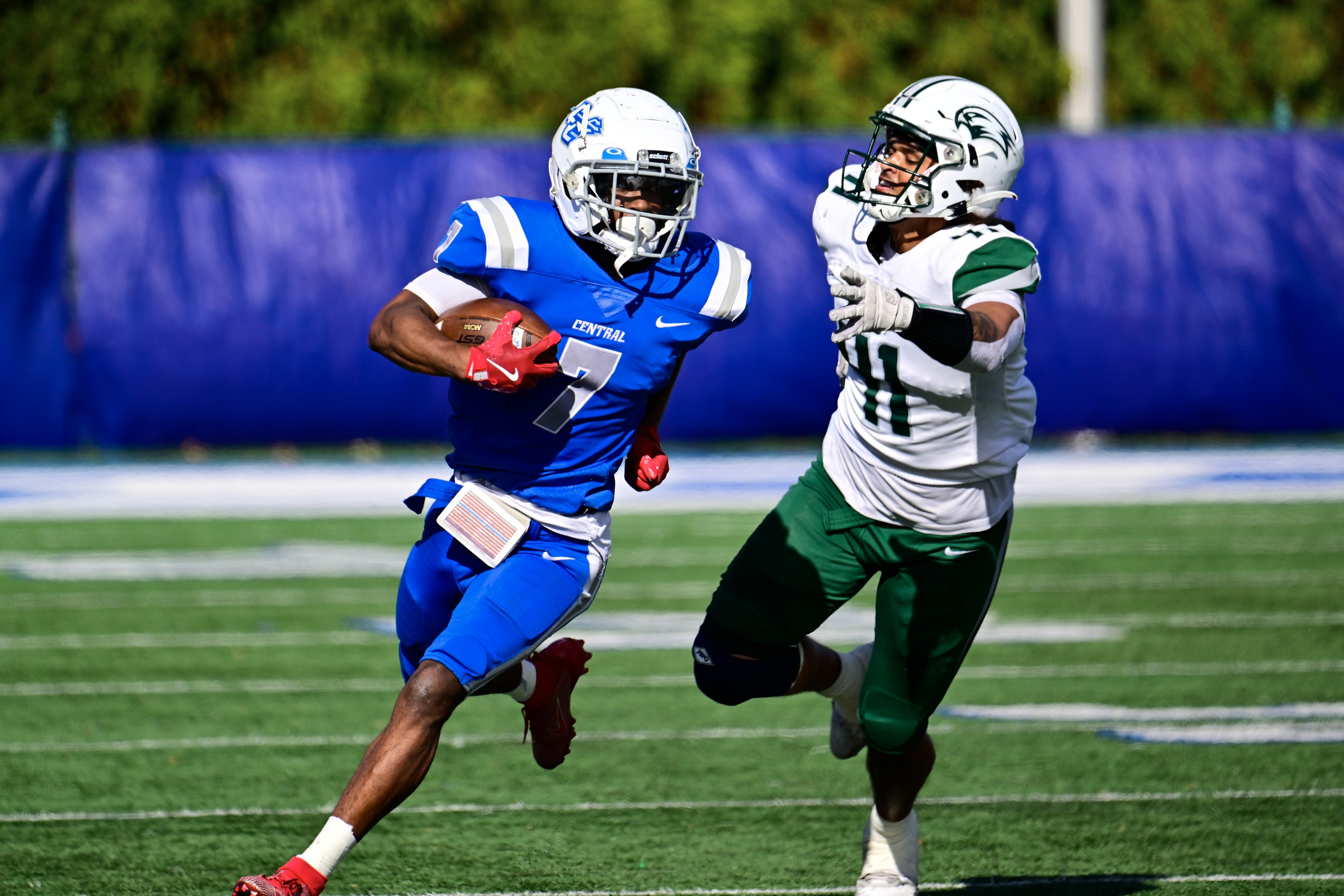 Elijah Howard ran for 70 yards and a touchdown as the Blue Devils defeated Stonehill 21-17 on Saturday. (Photo: Mike Orazzi for SM Photo)