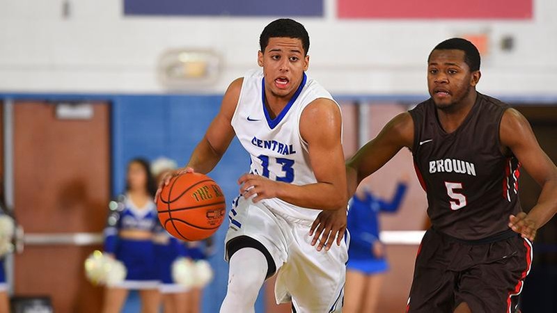 Robert Morris Leads Throughout, Downs Men's Basketball, 74-67