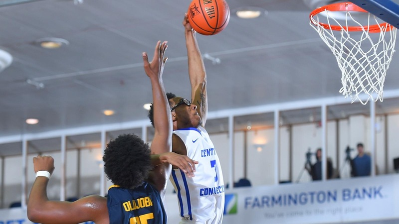 Men's Basketball Puts Clamps on North Carolina A&T in 72-59 Win