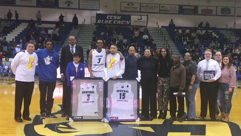 Men's Basketball Takes Out Terriers in Overtime Earns NEC Tourney Berth