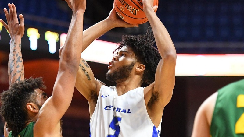 Men's Basketball Plays Host to Saint Francis U on Saturday