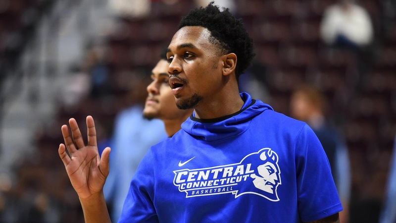 Men's Basketball Tips Off at Dartmouth Wednesday Morning