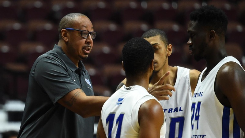 Men's Basketball Hosts Connecticut College to Close Non-Conference Play