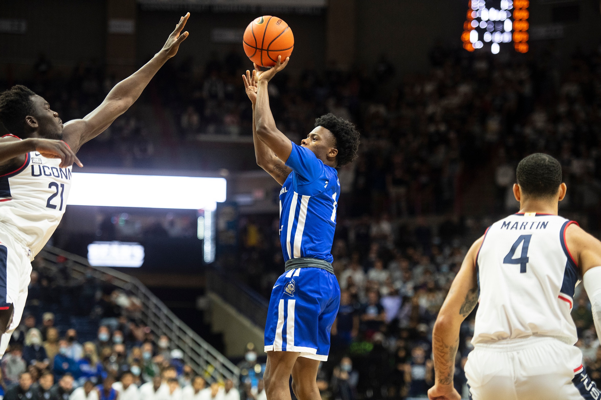 Men's Basketball Falls to UMass Lowell at Mohegan Sun Arena