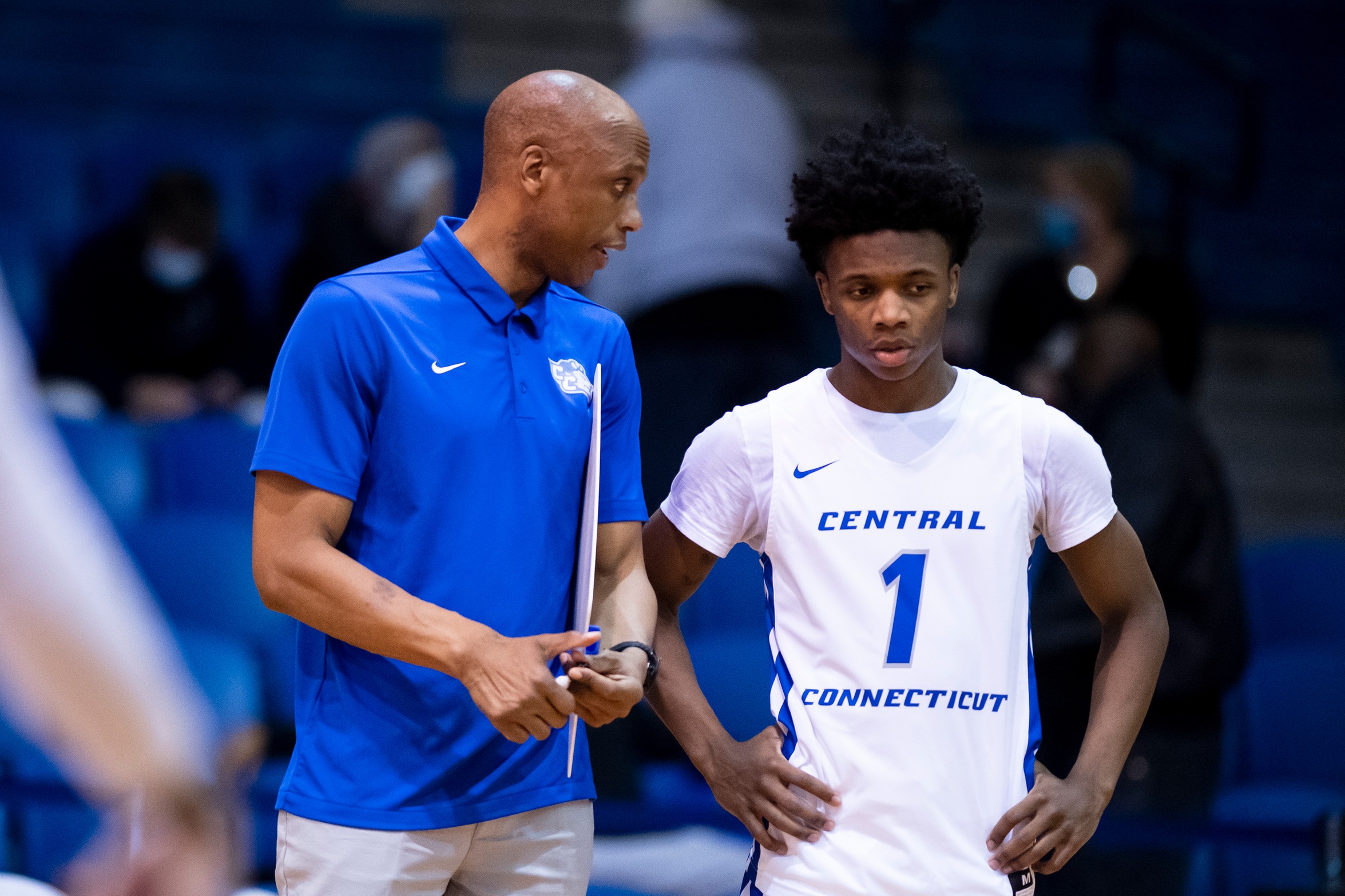 Men's Basketball Falls at Home to Saint Francis U on Thursday