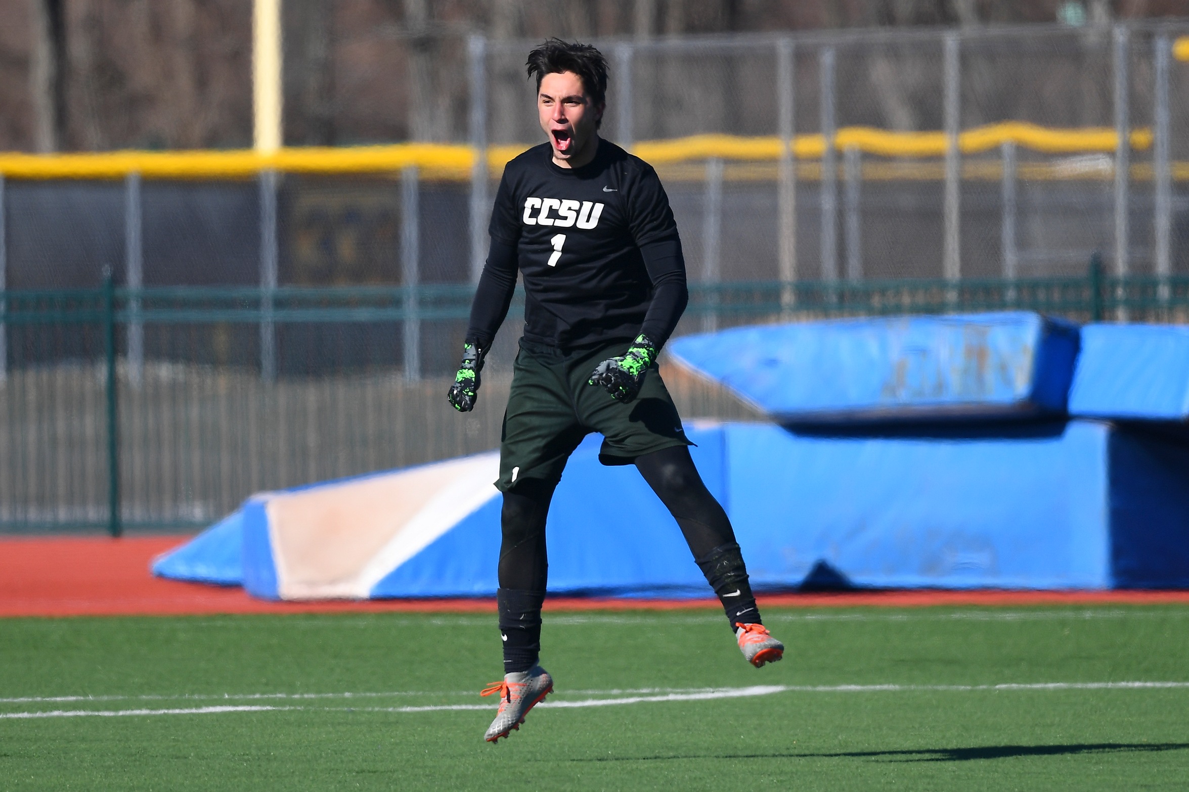 Men's Soccer Drops Season Opener to Rhode Island