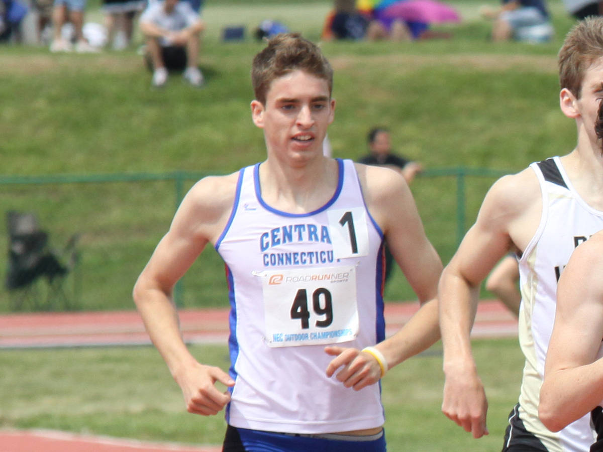 Men's Track in Split Squad Action on Saturday