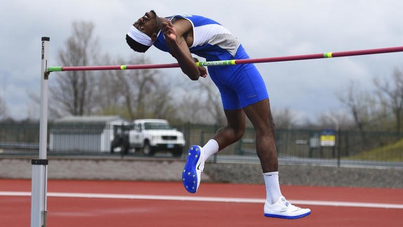 Putman Breaks School Record, Men's T&F Wins CCSU Track & Field Invite