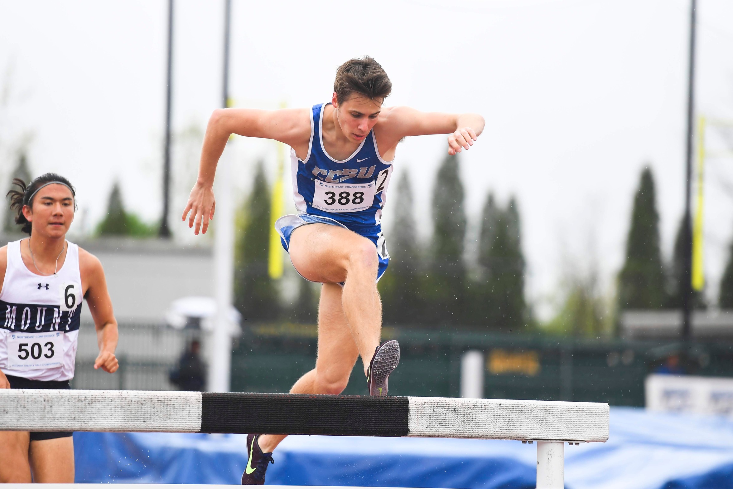 Blue Devils Place First at AIC Invitational on Saturday