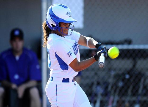 Softball Falls to Monmouth, 11-6