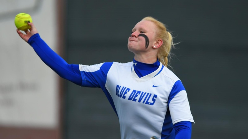Softball Shares Wins With Manhattan, Hathaway Walks-Off in Game One