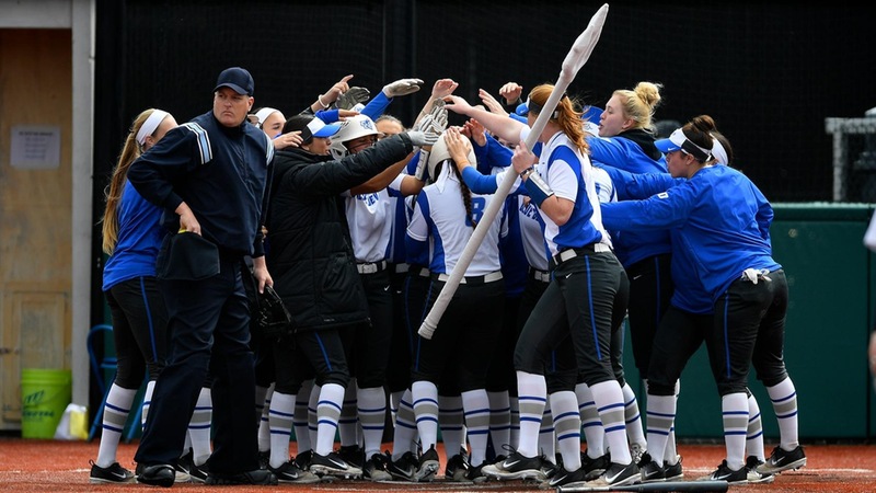 Softball Splits a Pair of Games on Day One of the USF Tournament