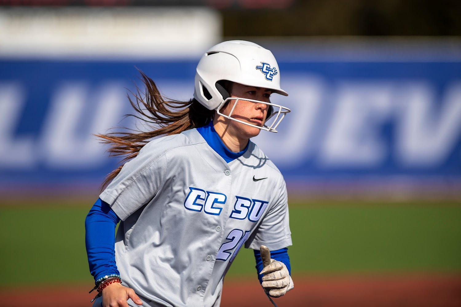 Softball Falls in Doubleheader to Holy Cross