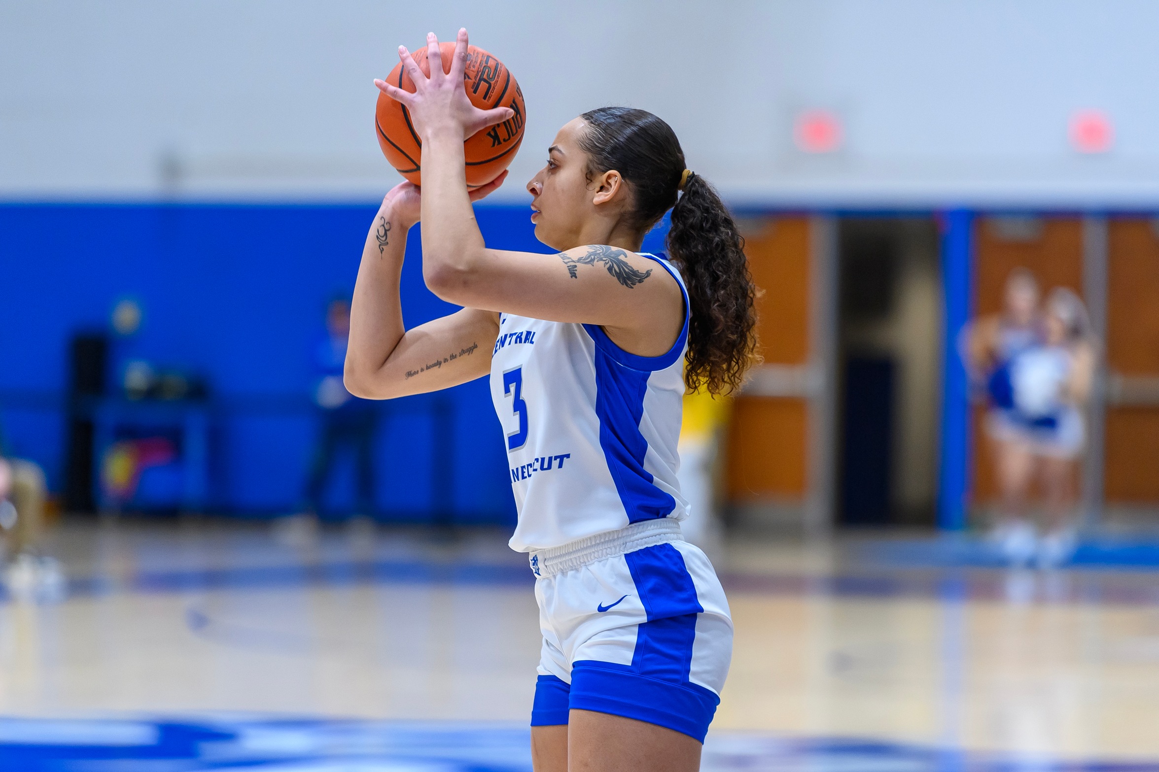 Big Fourth Quarter Lifts Women's Basketball To Win Over Stonehill