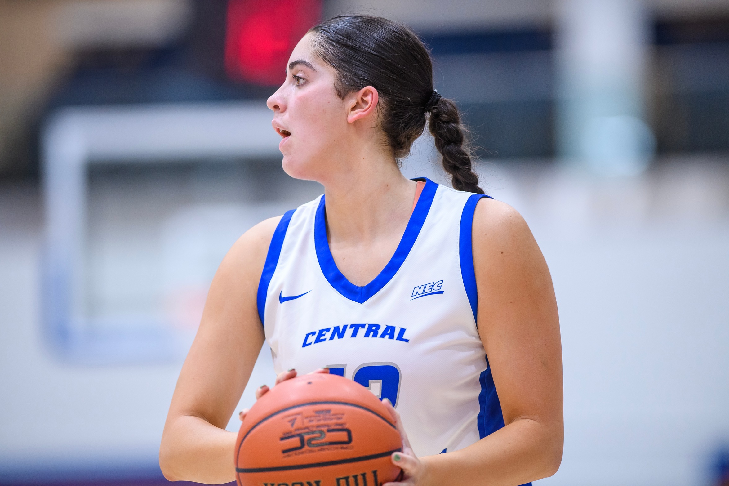 Women's Hoops Goes Wire-To-Wire In Win Over Mercyhurst