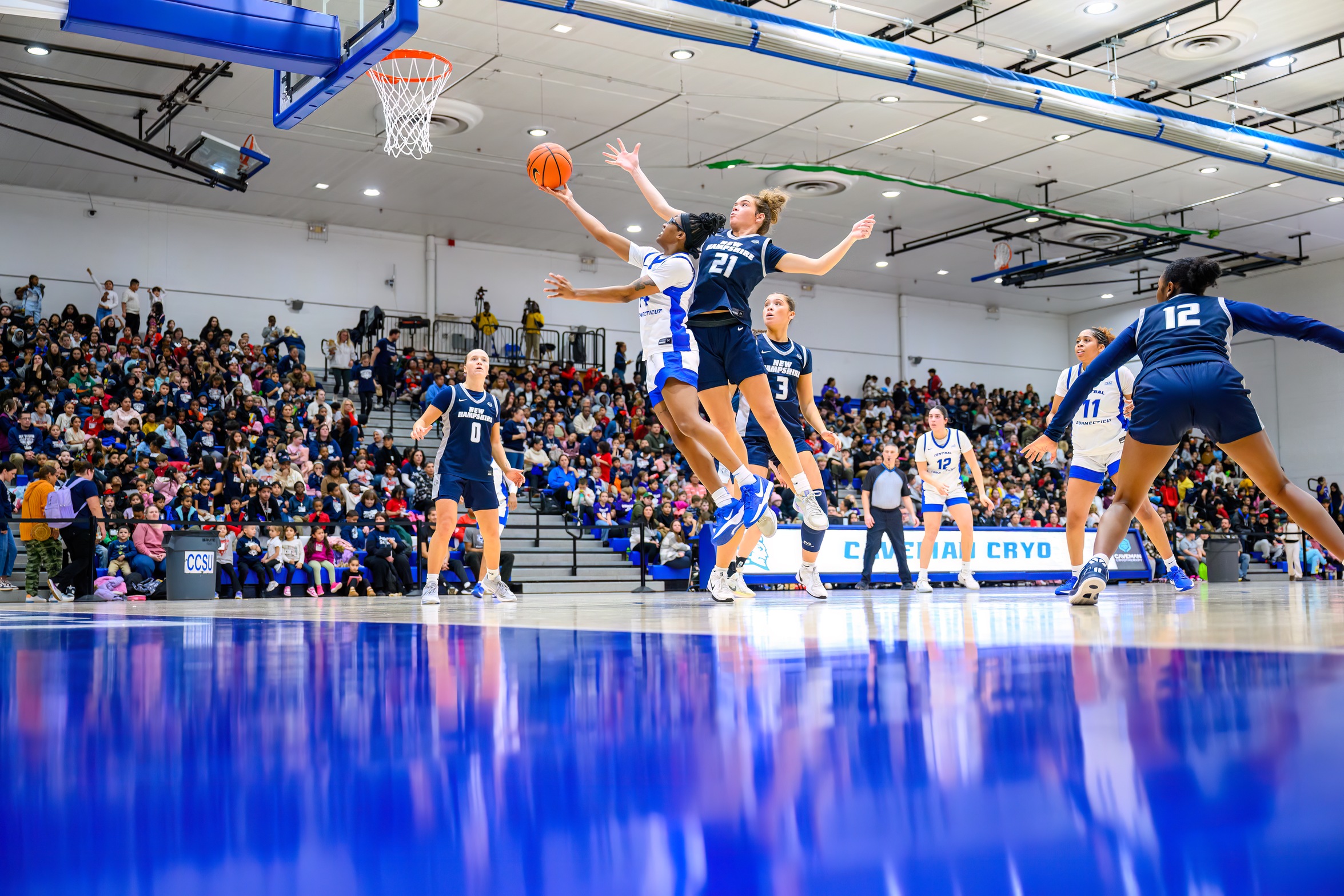 Jessica Farrell scored 17 points in the game at New Haven on Sunday, and is averaging 18 points a game in league play. (Photo: Steve McLaughlin)