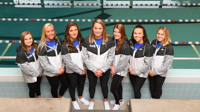 Swimming & Diving Outscores Sacred Heart on Saturday