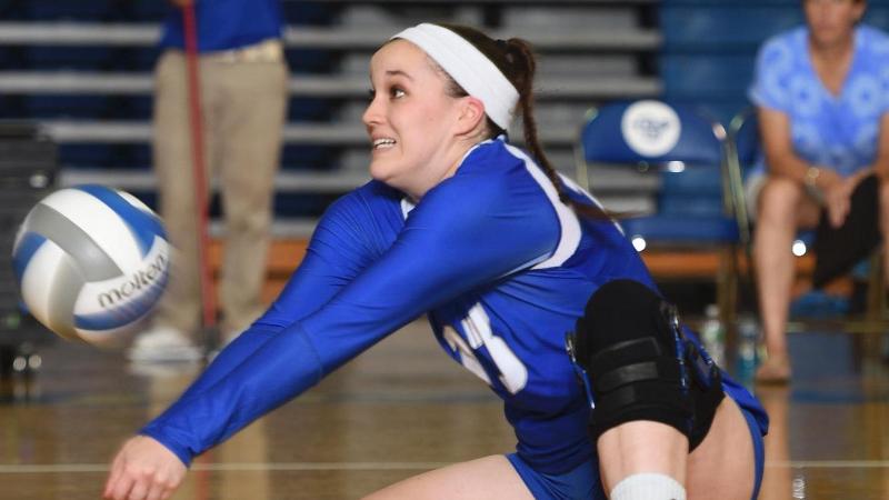 Volleyball Opens NEC with Five-Set WIn at Robert Morris