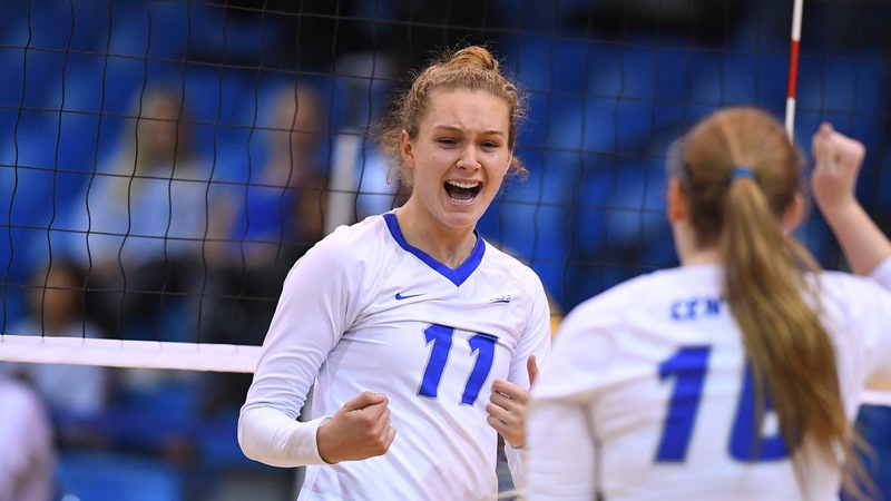 Volleyball Wins NEC Opener Over Robert Morris, 3-0